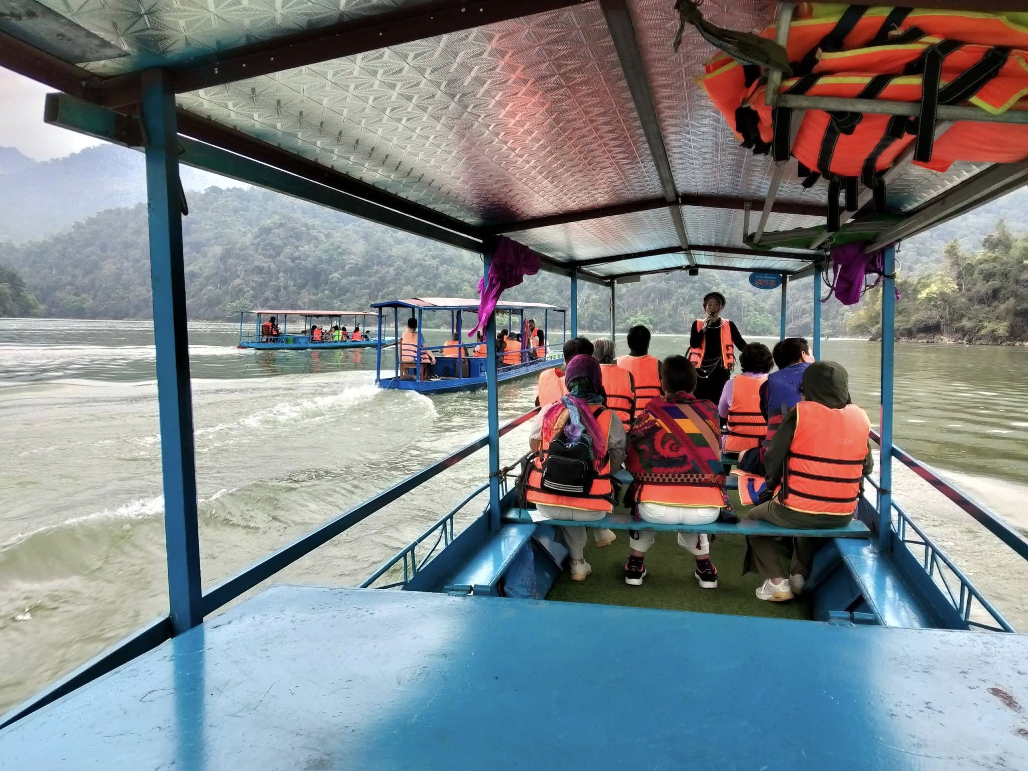 Những hình ảnh về Hình ảnh về Hồ Ba Bể