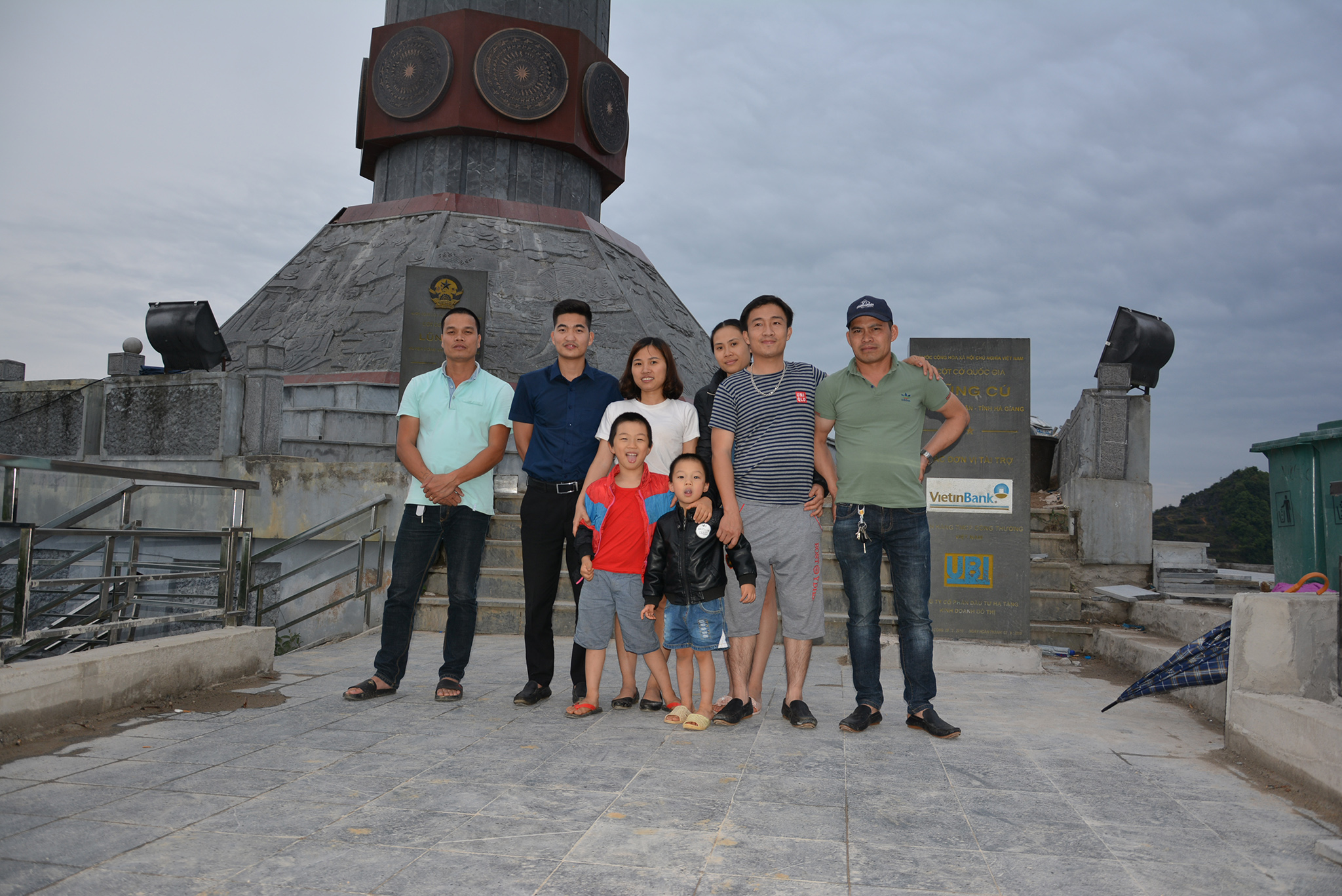 Cột cờ ờ Hà Giang